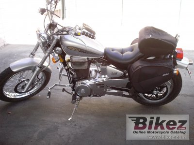 2004 Suzuki Savage 650 photo